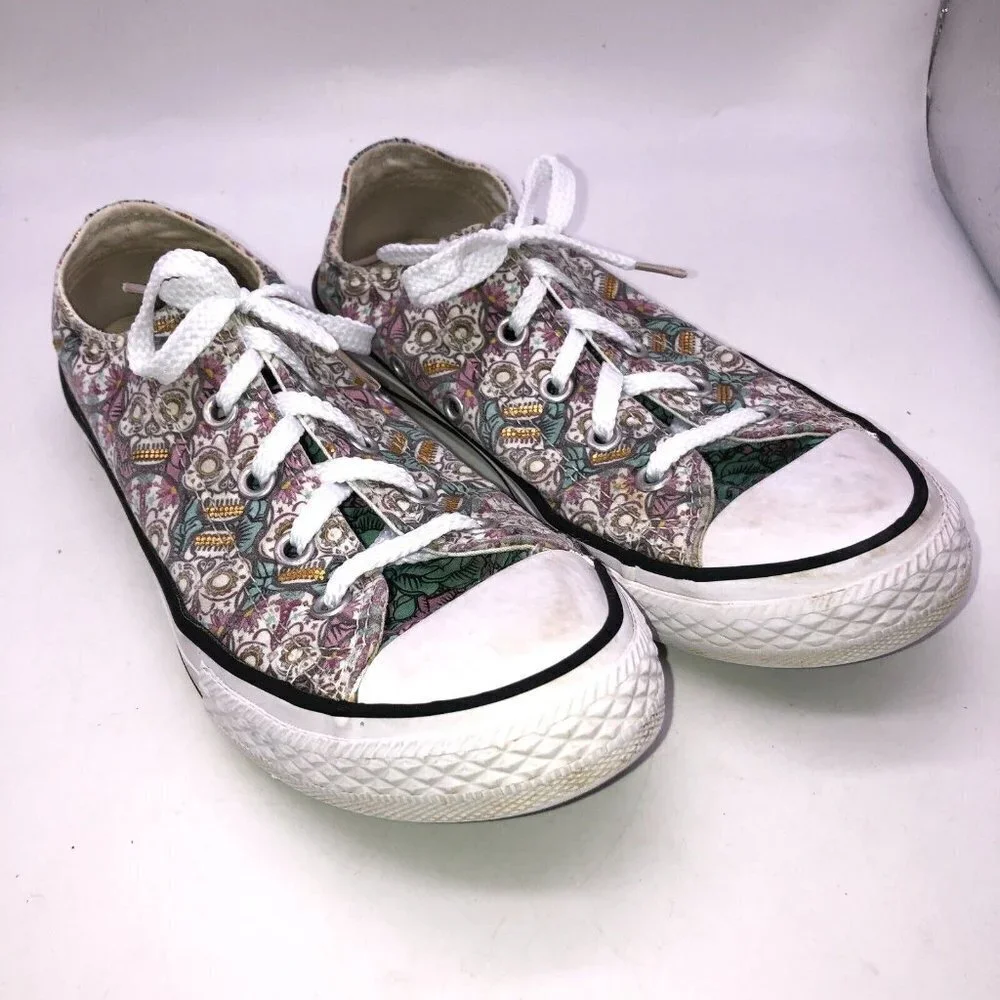 Converse All Star Youth Size 2 Skulls Day of the Dead  Low Top Sneakers Shoes
